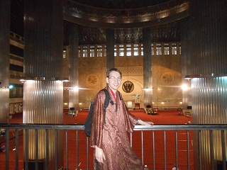 Martin in einer Moschee